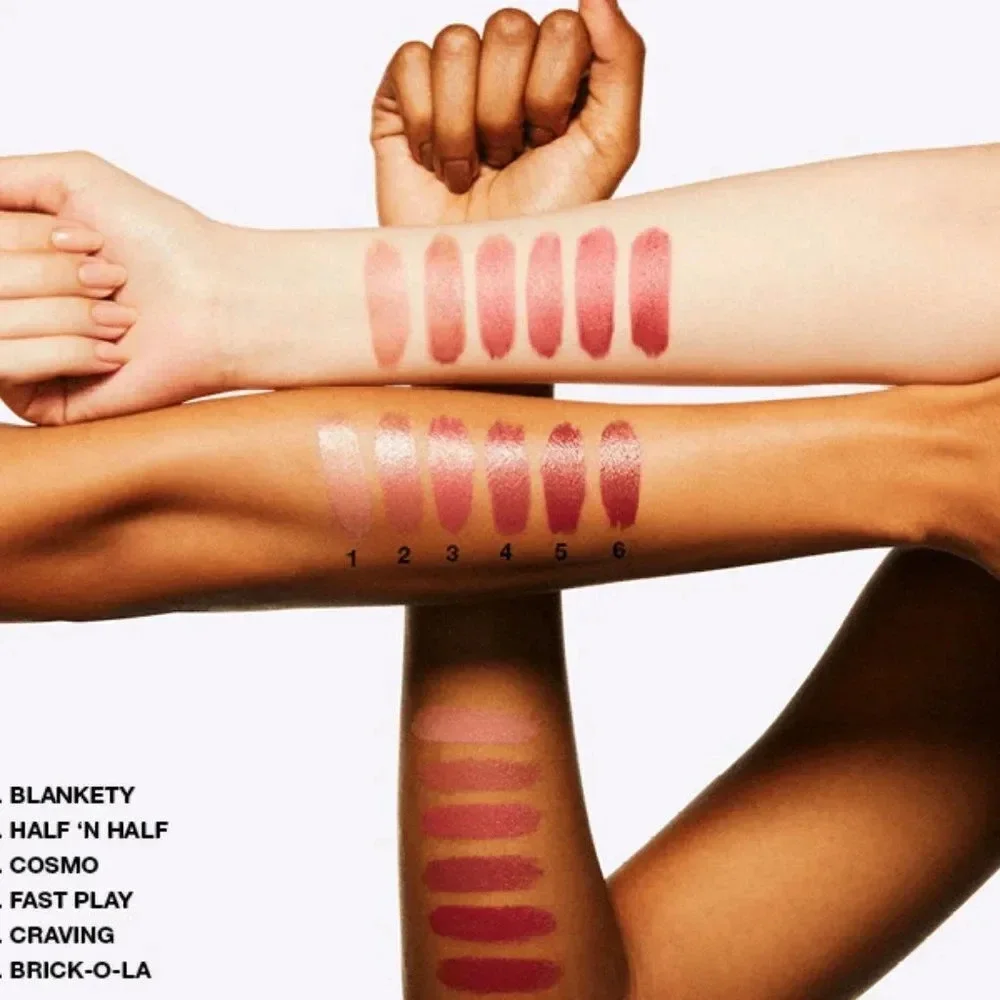 🎉BEST SELLER MAC Amplified Creme Lipstick - Brick-O-La #102 3g